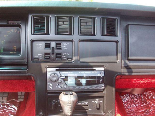 Chevrolet Corvette 1986 photo 1