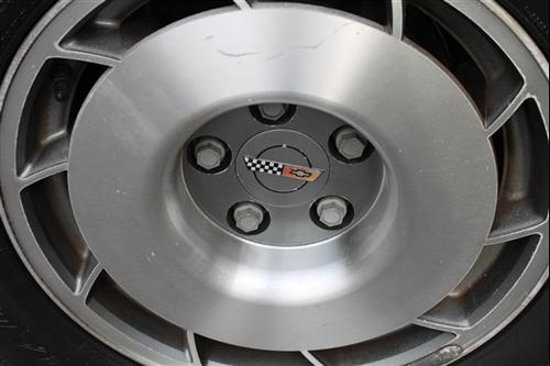 Chevrolet Corvette 1987 photo 1