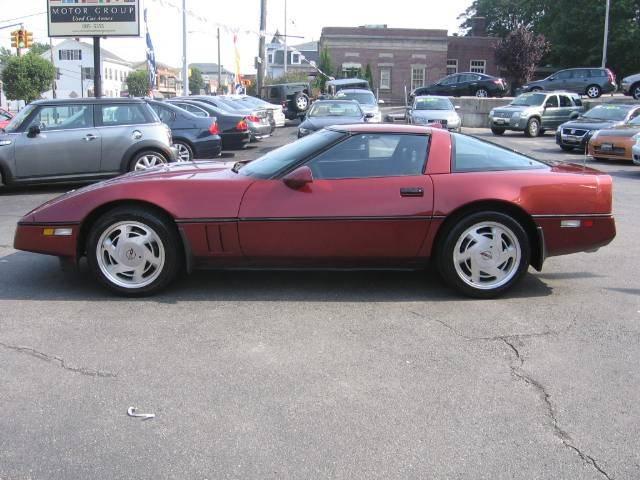 Chevrolet Corvette 1988 photo 1