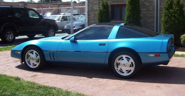 Chevrolet Corvette 1988 photo 2