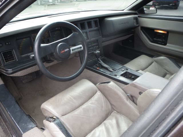 Chevrolet Corvette 1988 photo 1