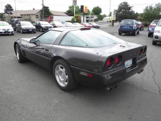 Chevrolet Corvette 1988 photo 10