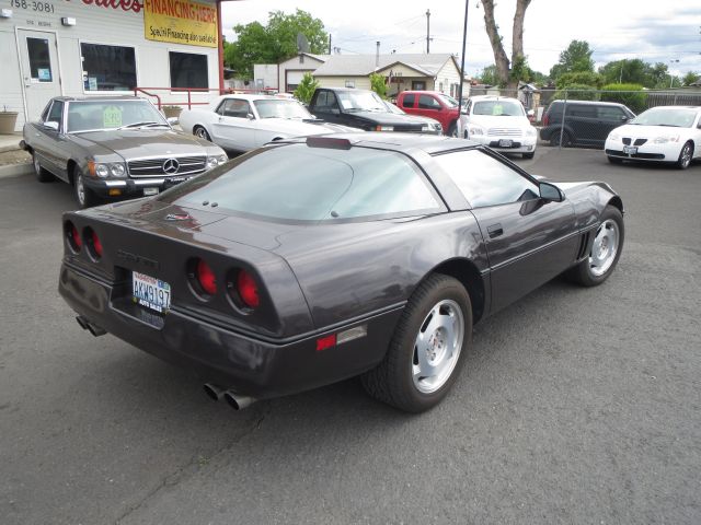 Chevrolet Corvette 1988 photo 6