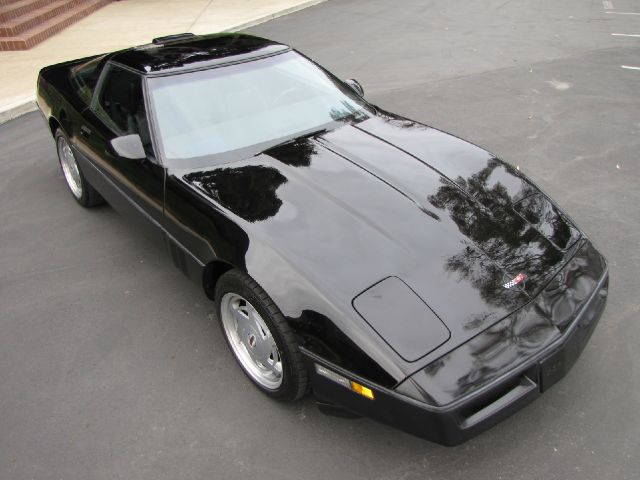 Chevrolet Corvette 1988 photo 4