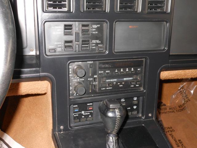 Chevrolet Corvette 1988 photo 3