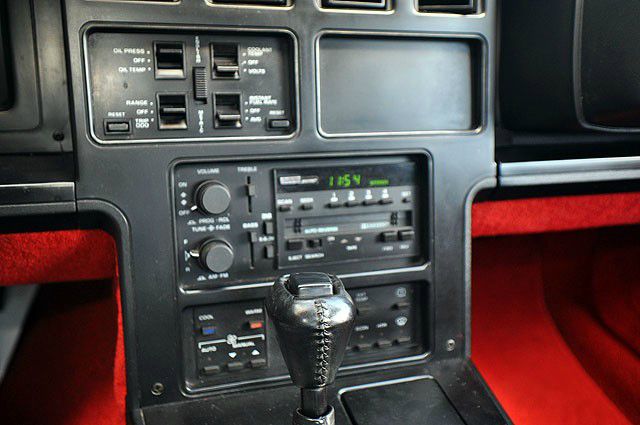 Chevrolet Corvette 1989 photo 12