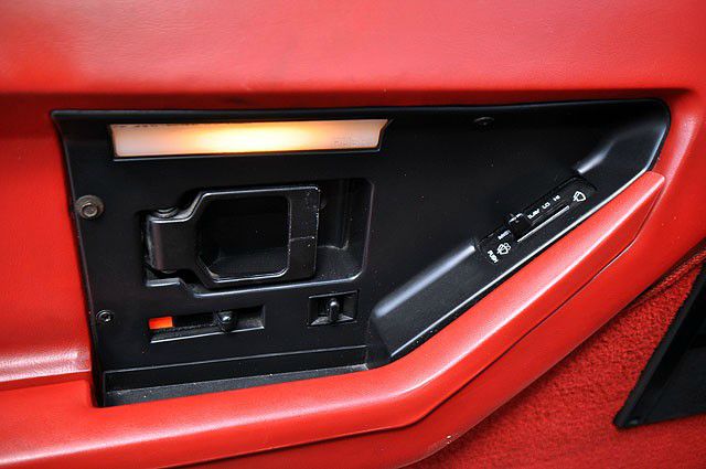 Chevrolet Corvette 1989 photo 4
