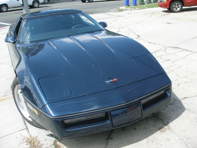 Chevrolet Corvette 1989 photo 1