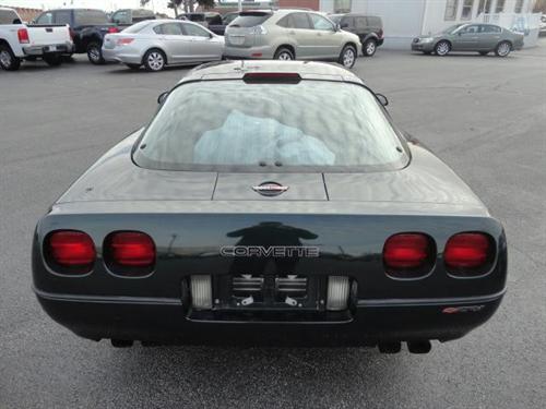 Chevrolet Corvette 1990 photo 2
