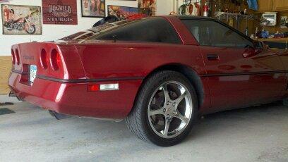 Chevrolet Corvette 1990 photo 1