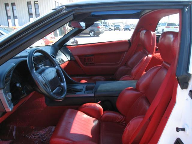 Chevrolet Corvette 1990 photo 4