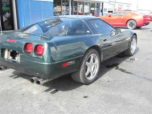 Chevrolet Corvette 1991 photo 4