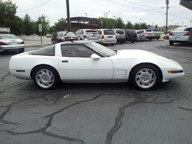 Chevrolet Corvette 1992 photo 1