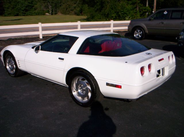 Chevrolet Corvette 1993 photo 1