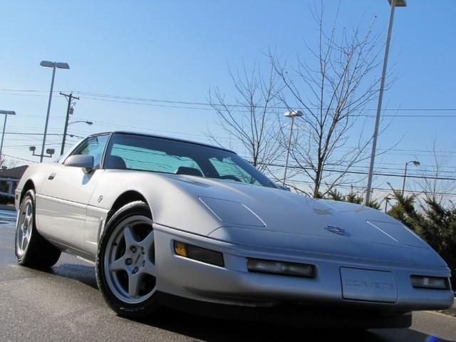 Chevrolet Corvette 7-pass Ltd AWD Unspecified