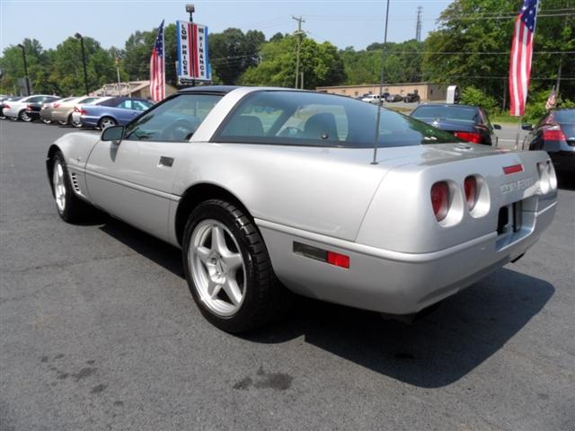 Chevrolet Corvette 1996 photo 1