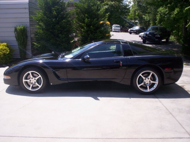 Chevrolet Corvette 1998 photo 1