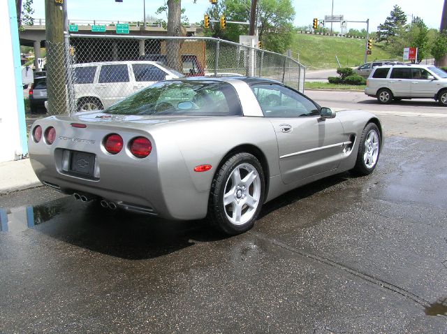 Chevrolet Corvette 1999 photo 8
