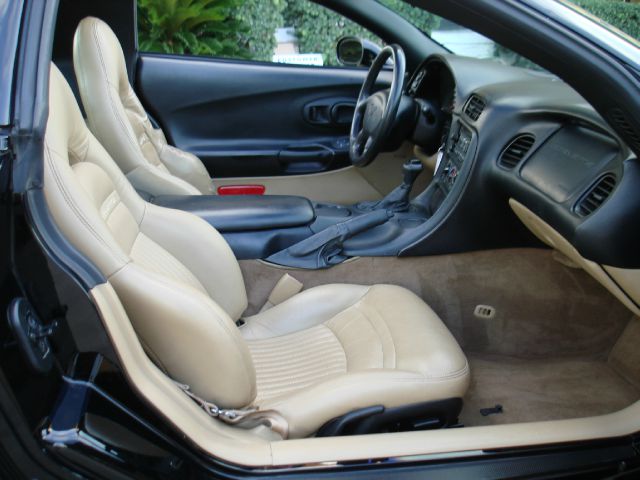 Chevrolet Corvette 1999 photo 13