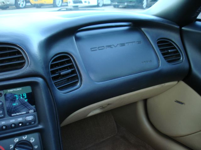 Chevrolet Corvette 1999 photo 30