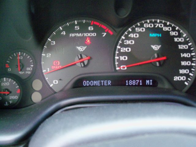 Chevrolet Corvette 1999 photo 14