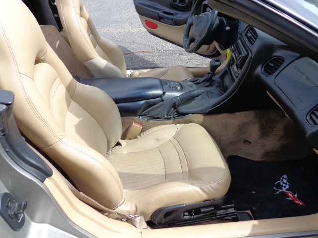 Chevrolet Corvette 1999 photo 1