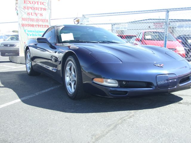 Chevrolet Corvette 2000 photo 1