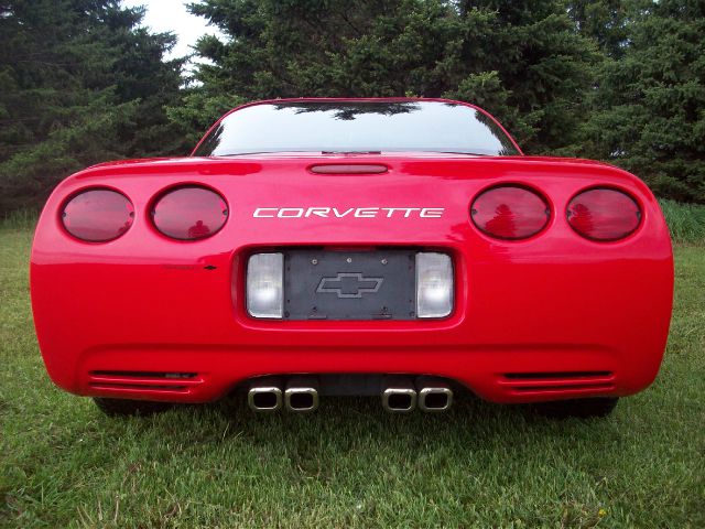 Chevrolet Corvette 2000 photo 12
