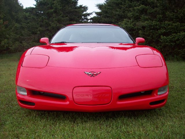 Chevrolet Corvette 2000 photo 23