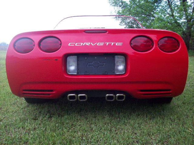 Chevrolet Corvette 2000 photo 28