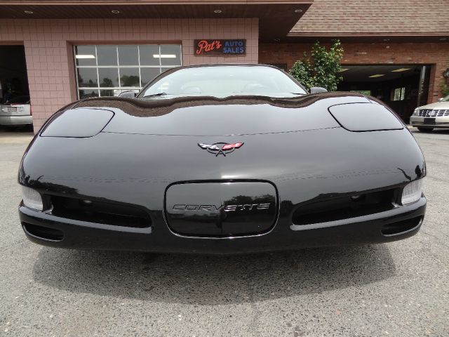 Chevrolet Corvette 2000 photo 15