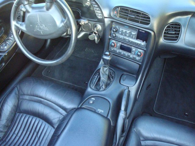 Chevrolet Corvette 2000 photo 4