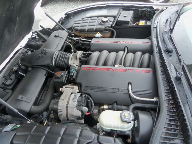 Chevrolet Corvette 2001 photo 0