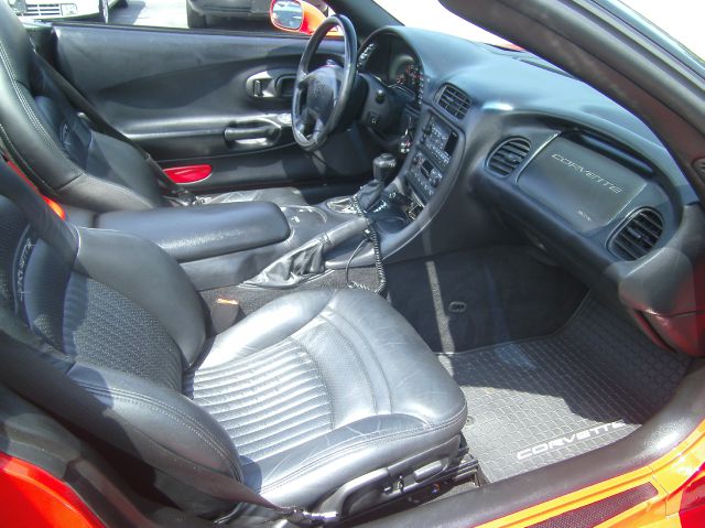 Chevrolet Corvette 2001 photo 11
