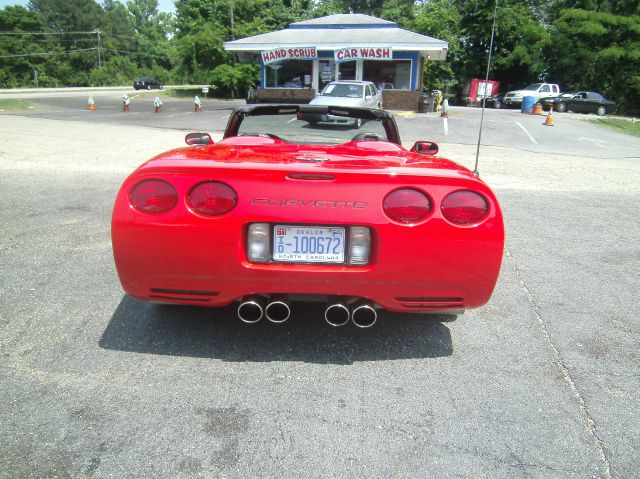 Chevrolet Corvette 2001 photo 16