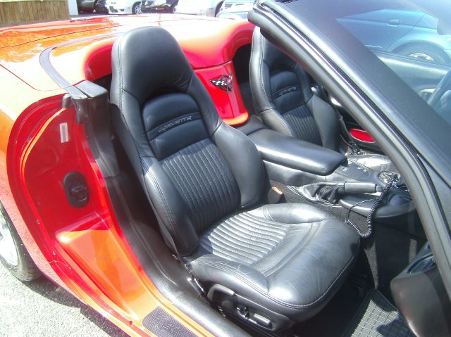 Chevrolet Corvette 2001 photo 4