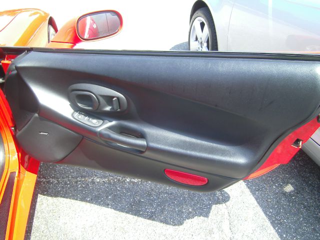 Chevrolet Corvette 2001 photo 9