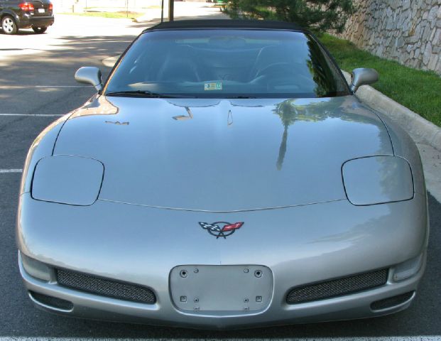 Chevrolet Corvette 2001 photo 15