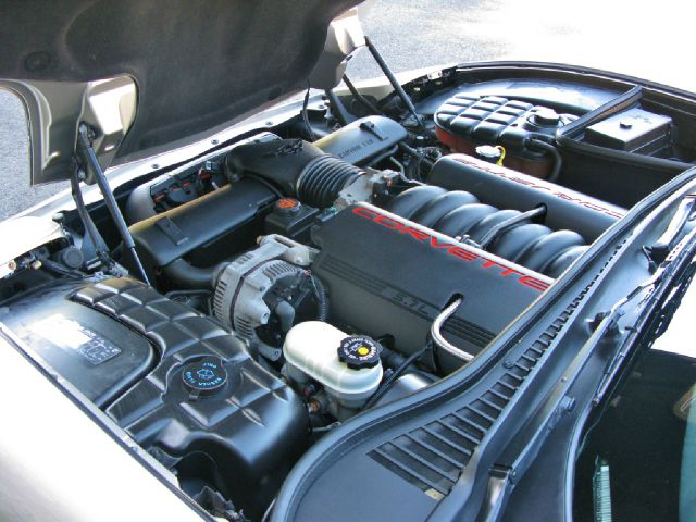 Chevrolet Corvette 2001 photo 5