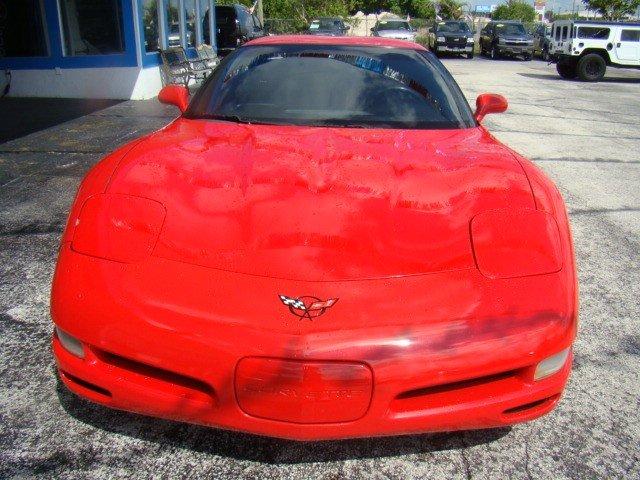 Chevrolet Corvette 2001 photo 2