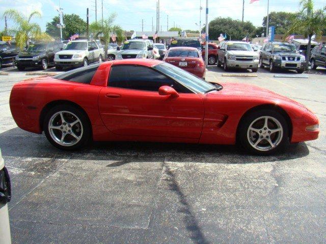 Chevrolet Corvette 2001 photo 4