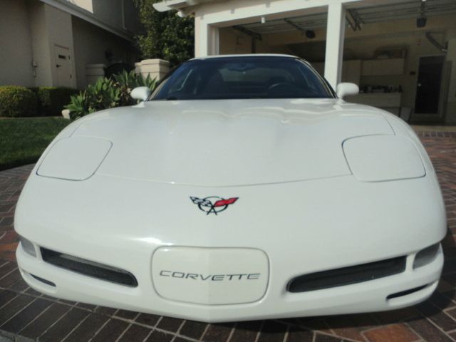 Chevrolet Corvette C1500 Scottsdale Coupe