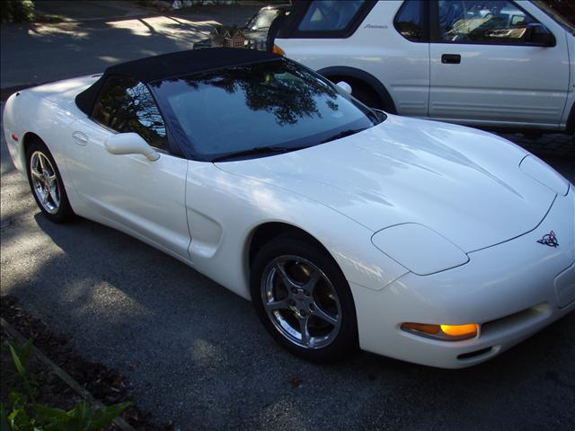 Chevrolet Corvette 2001 photo 1