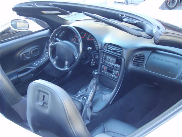 Chevrolet Corvette 2001 photo 4