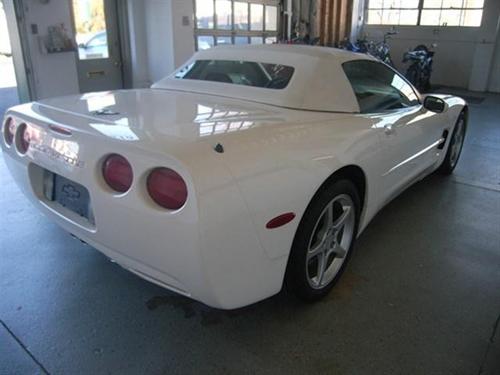 Chevrolet Corvette 2001 photo 2
