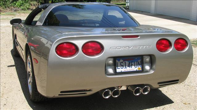 Chevrolet Corvette 2001 photo 1