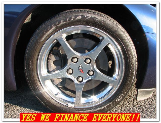 Chevrolet Corvette 2001 photo 1