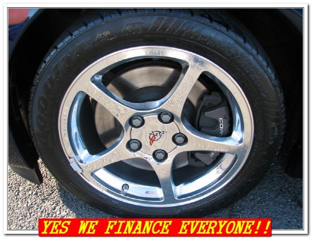 Chevrolet Corvette 2001 photo 14