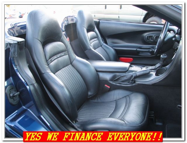 Chevrolet Corvette 2001 photo 18