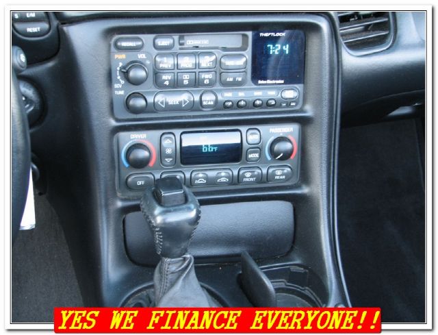 Chevrolet Corvette 2001 photo 22